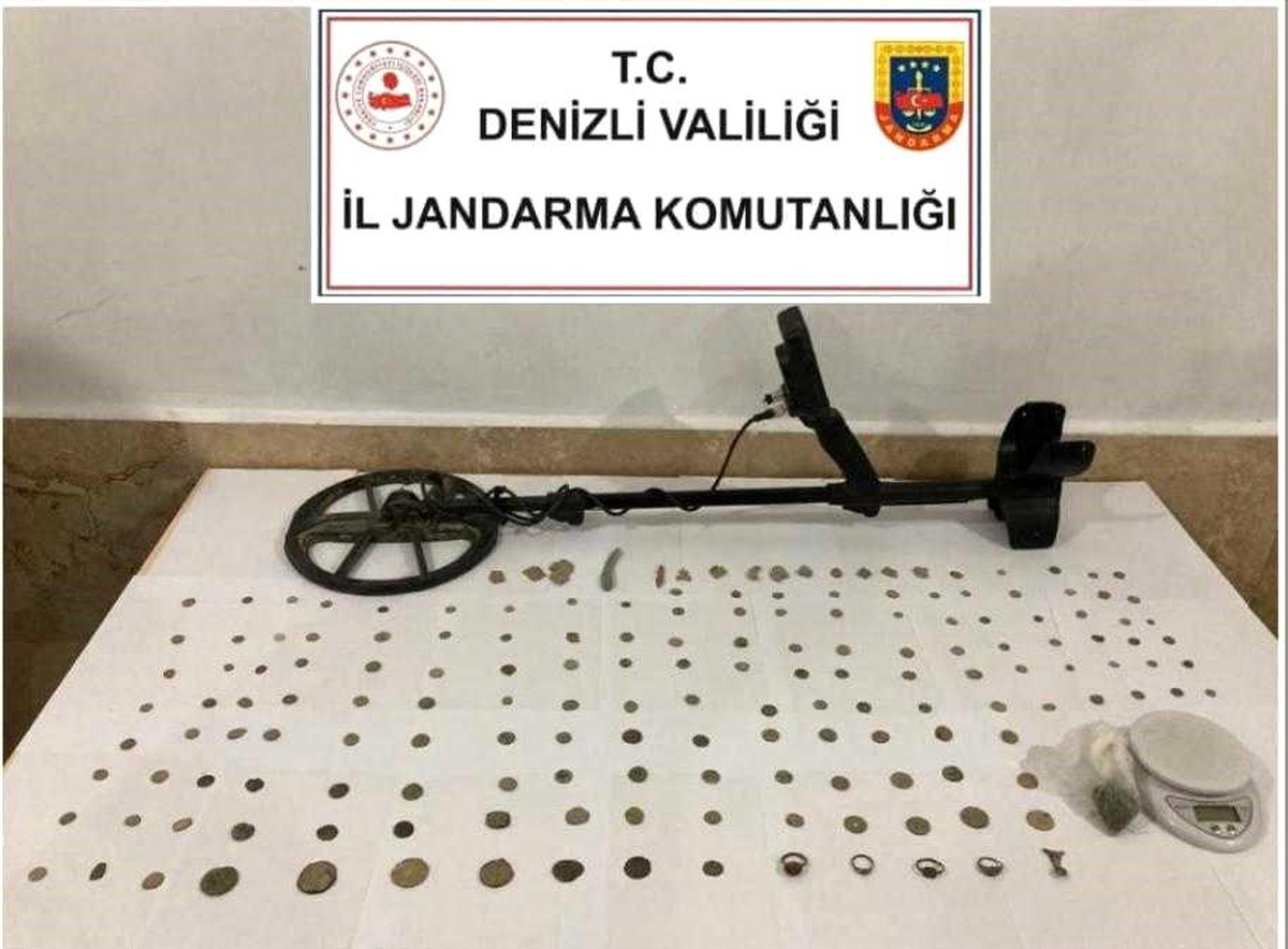 Denizli İl Jandarma Komutanlığı\'ndan Kaçakçılık Operasyonu