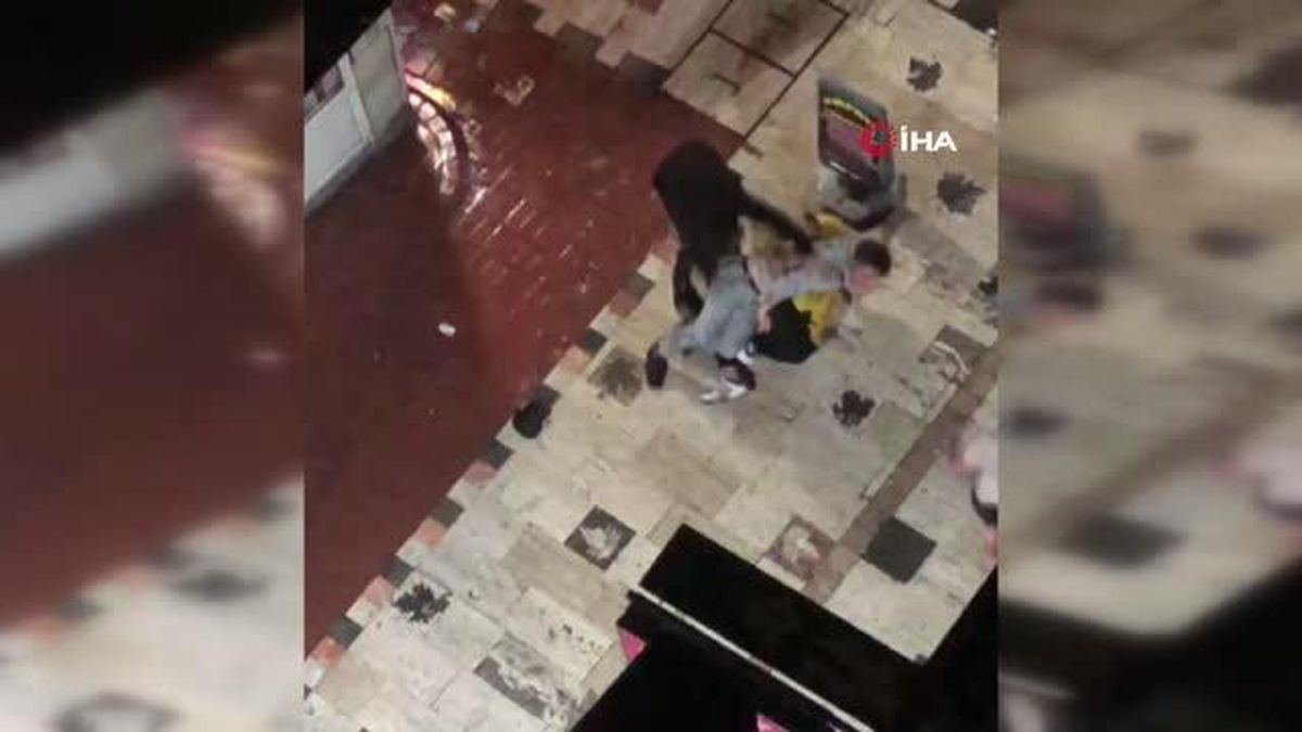 Gençlerin Yağmurda Güreşi