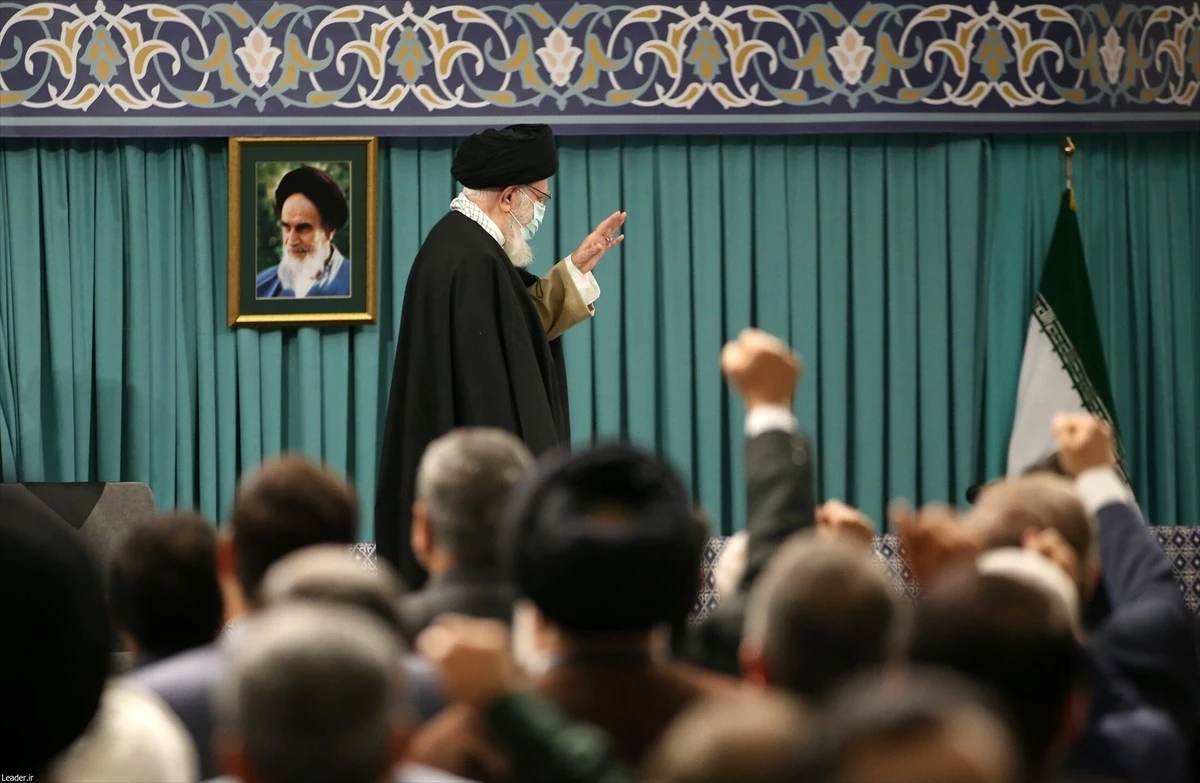 İran Lideri Ali Hamaney, Avrupa\'daki Kur\'an-ı Kerim Saldırılarını Kınadı
