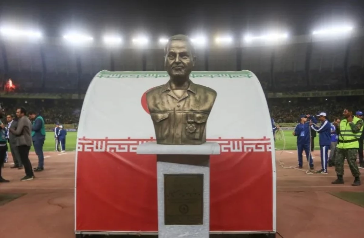 İran ve Suudi Arabistan takımları arasındaki karşılaşma saha girişindeki heykel yüzünden iptal edildi! Maça çıkmadılar