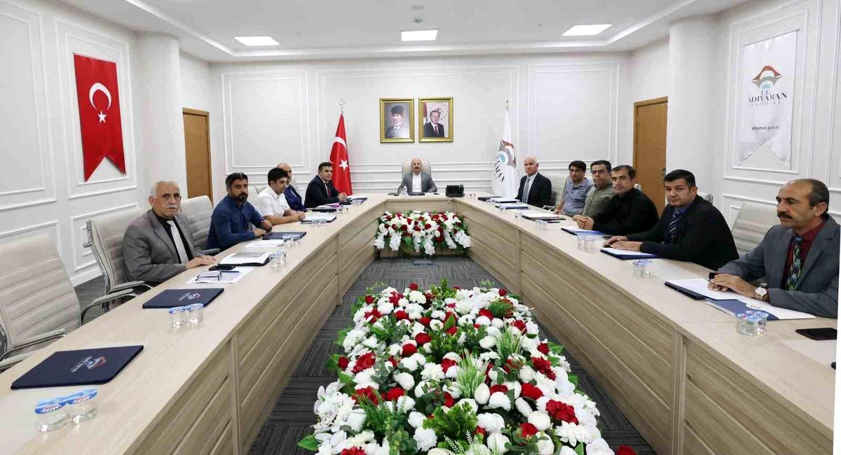 Adıyaman İl Özel İdaresi Kırsal Kesimde Yürütülen Çalışmalar ve Projeler Hakkında Toplantı Düzenledi