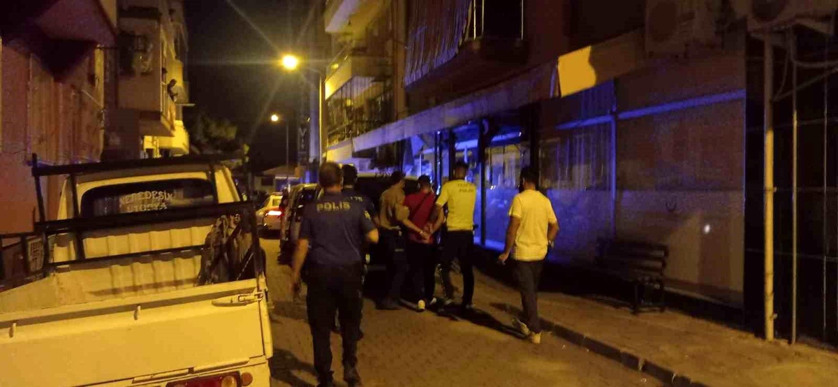 Aydın\'da Polisten Kaçan Şüpheli Mahalleyi Ayağa Kaldırdı