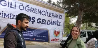 Polislerden Aşık Veysel Meslek Yüksekokulu öğrencilerine ikram