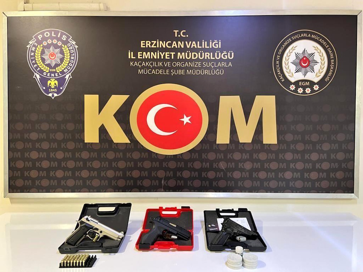 Erzincan\'da Silah Kaçakçılığı Operasyonu: 4 Şüpheli Yakalandı
