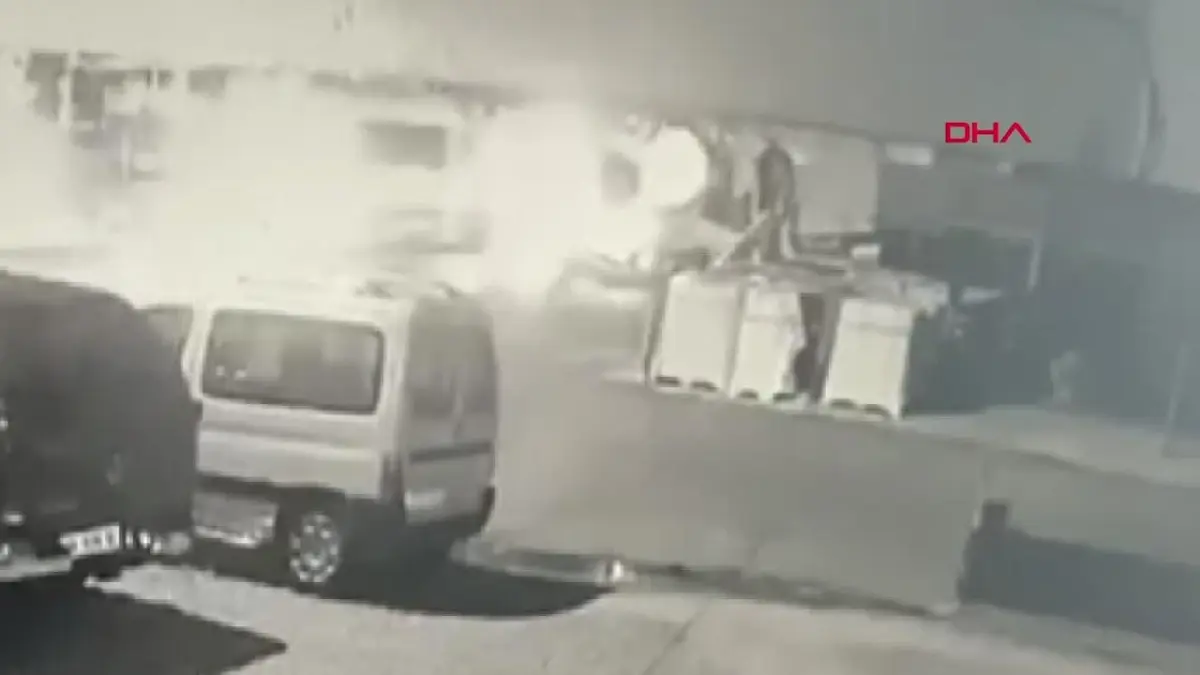 Antalya'da kaza anı kamerada