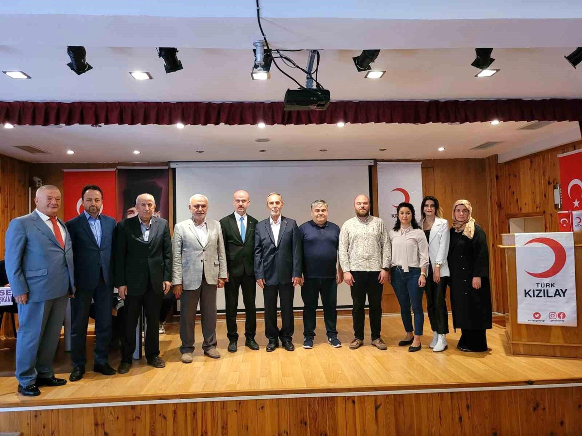 Türk Kızılay Safranbolu Şubesi Başkanlık Görevini Yaşar Fırtına\'ya Devretti