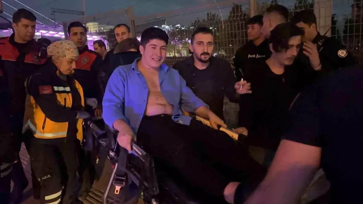 İzmit\'te Yan Bakma Tartışması Kanlı Bitti