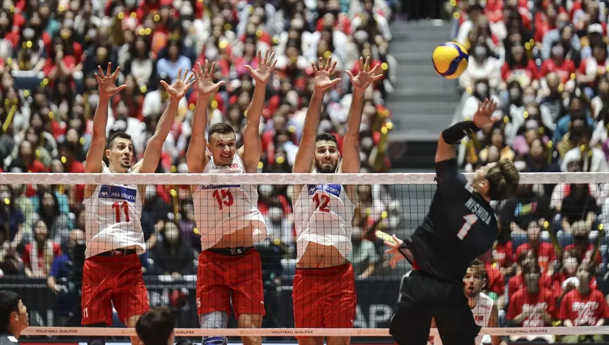 A Milli Erkek Voleybol Takımı, Japonya\'ya 3-0 yenildi