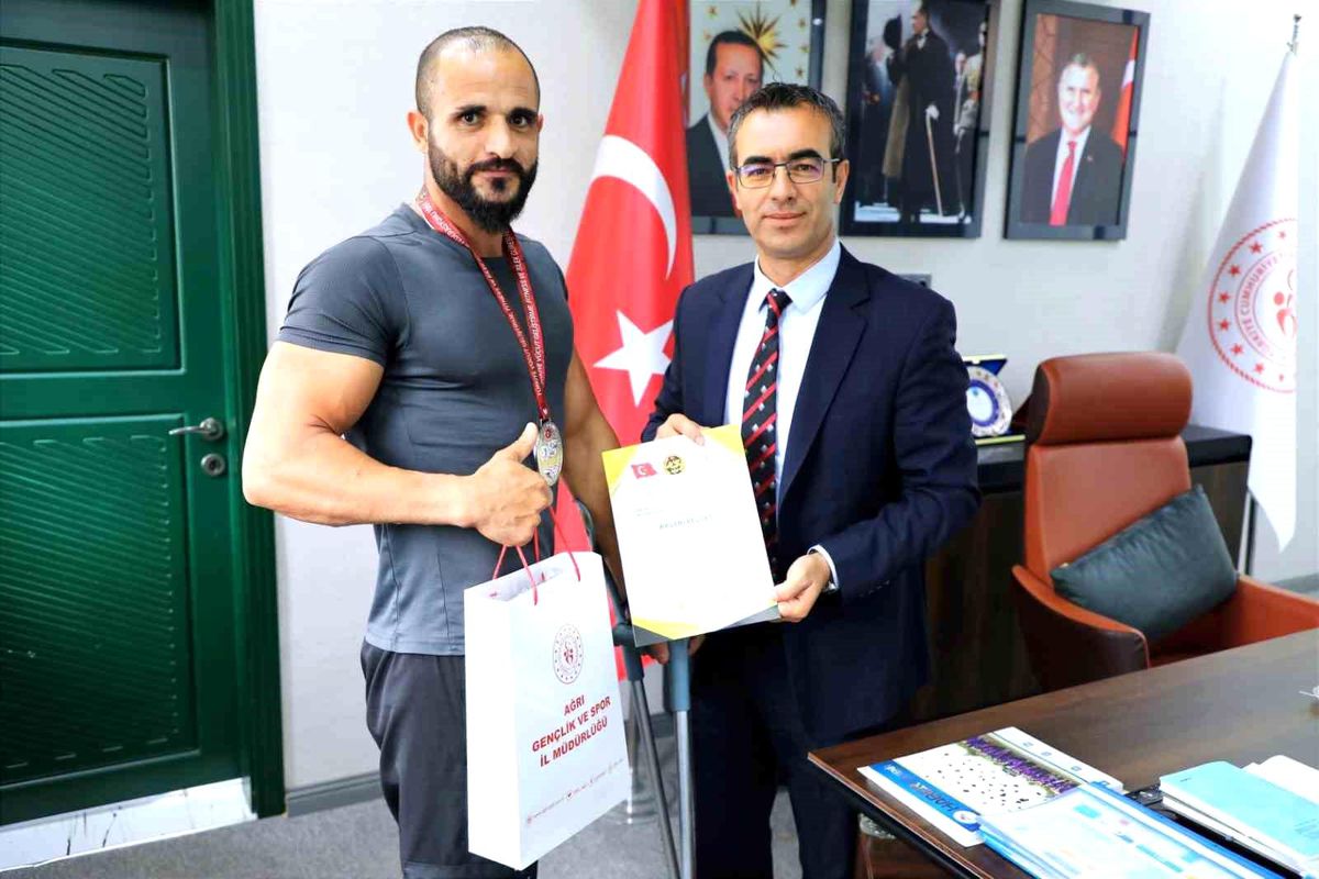 Yürüme engelli Halit Durak Türkiye Şampiyonası\'nda ikinci oldu