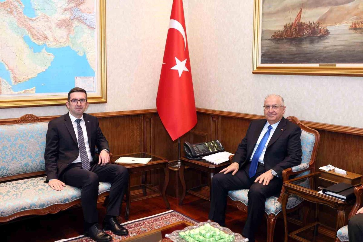 Bakan Güler, Kosova Büyükelçisi Vrenezi\'yi kabul etti