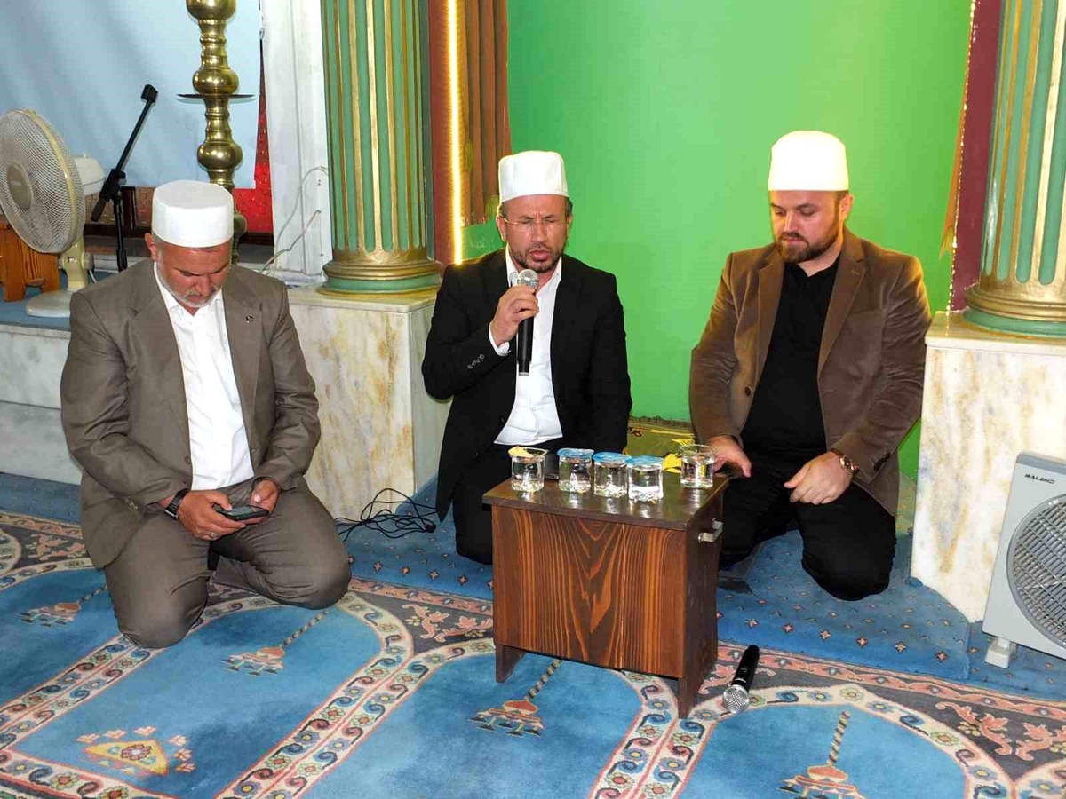 Burhaniye\'de Camiler ve Din Görevlileri Haftası Kutlamaları Başladı