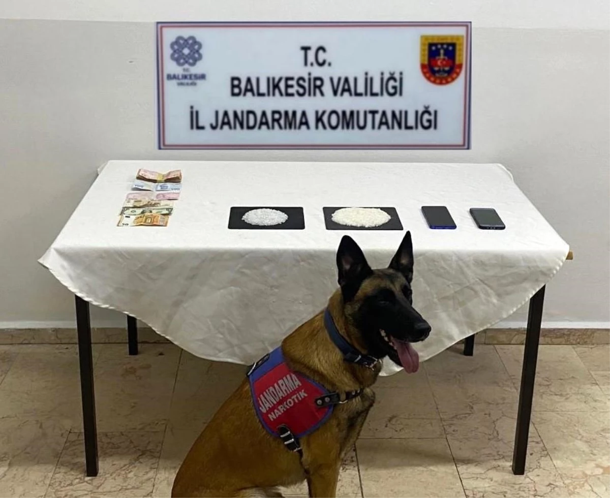 Balıkesir\'de Uyuşturucu Operasyonu: 2 Şüpheli Gözaltına Alındı