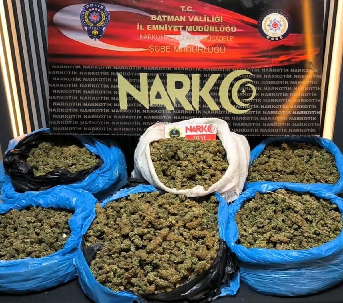 Batman\'da 27 Kilo 200 Gram Skunk Ele Geçirildi