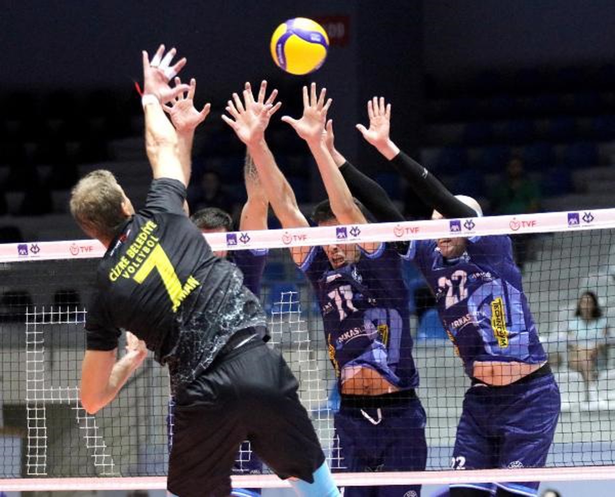 Cizre Belediyespor, Arkas Spor\'u mağlup etti