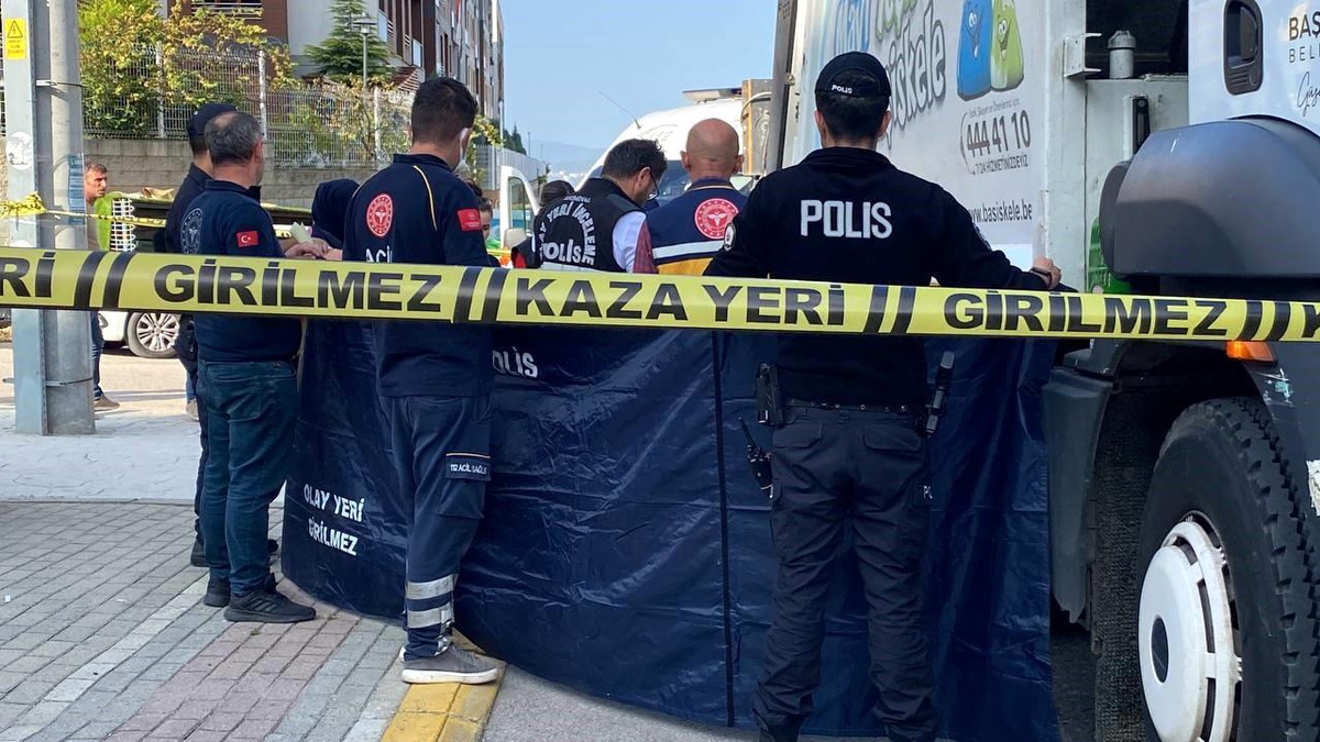 Başiskele\'de çöp kamyonu kadına çarptı, yaşlı kadın hayatını kaybetti