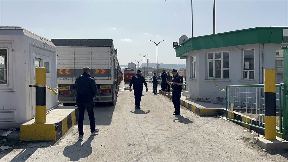 Eskişehir\'de Silahlı Kavga: 3 Yaralı