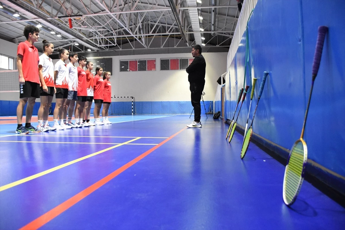 Eskişehir\'deki Badminton Sporcuları Avrupa Şampiyonası ve Olimpiyat Oyunlarına Hazırlanıyor