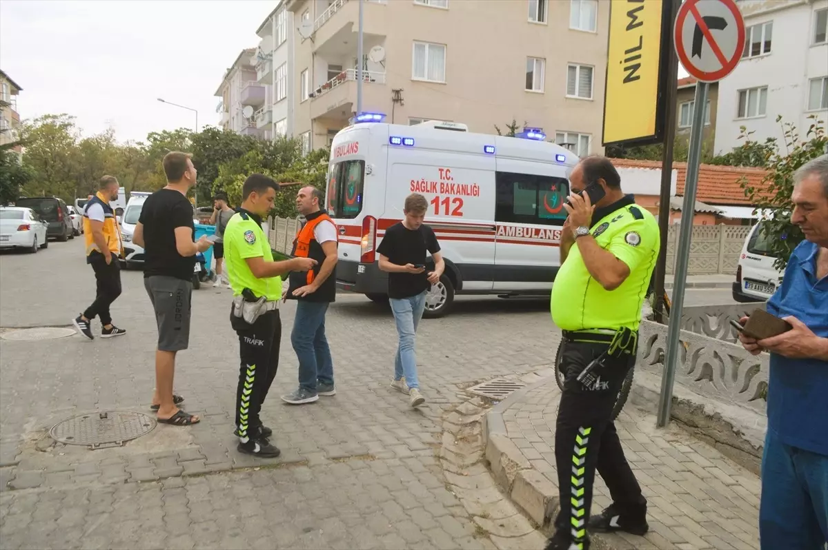 Lüleburgaz'da otomobil ile motosikletin çarpıştığı kazada bir kişi yaralandı