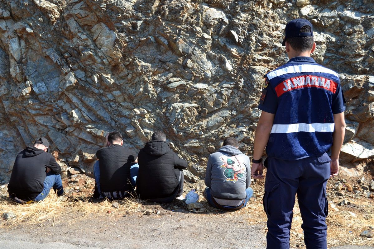 Fethiye\'de 68 düzensiz göçmen yakalandı
