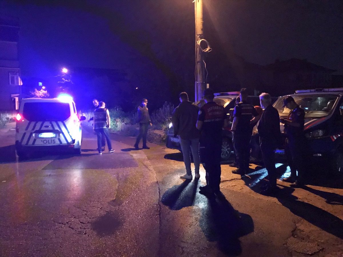 Sakarya\'da uyuşturucu operasyonu: 3 şüpheli gözaltına alındı