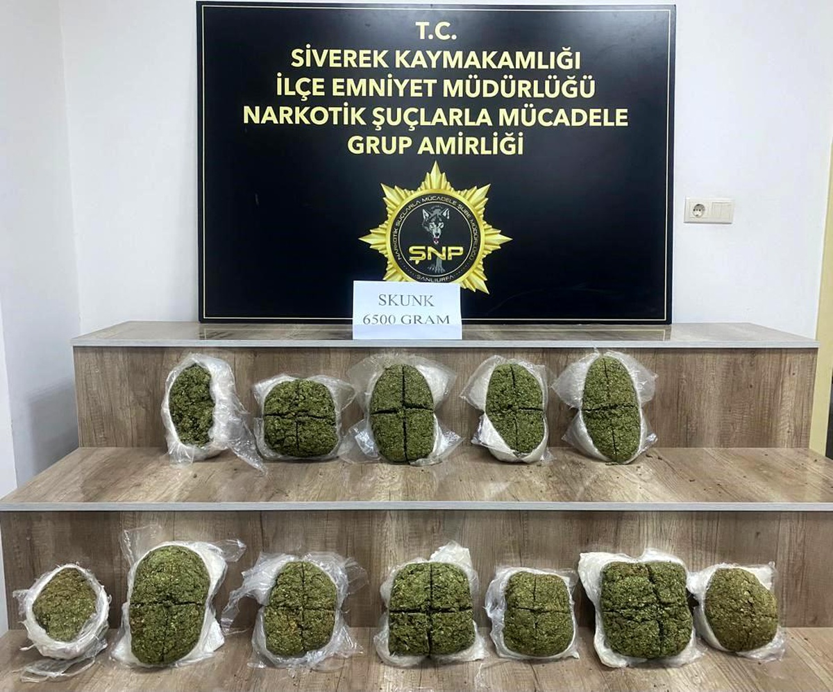 Şanlıurfa\'da 6 Buçuk Kilo Skunk Maddesi Ele Geçirildi