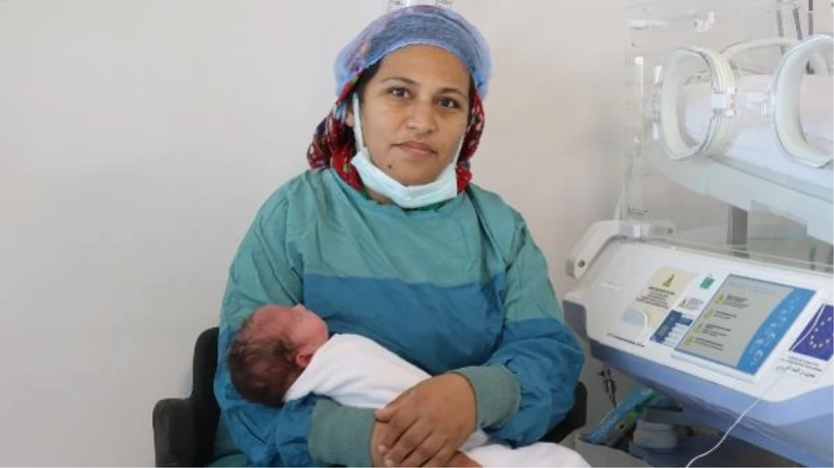 Riskli Gebelikte Evde Doğum: Sağlıklı Bebek Dünyaya Geldi
