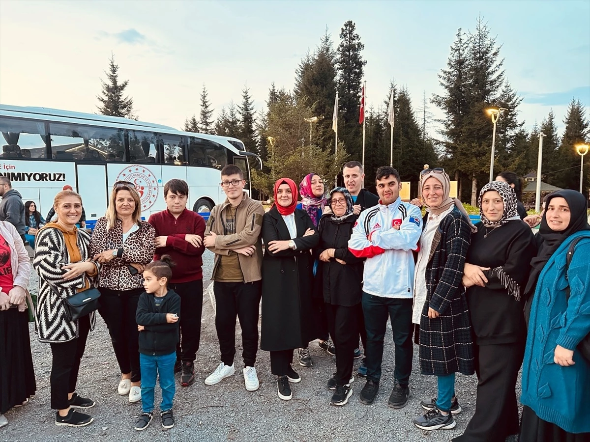 Trabzon\'da Özel Gereksinimli Bireyler ve Aileleri İçin Kamp Programı Düzenlendi
