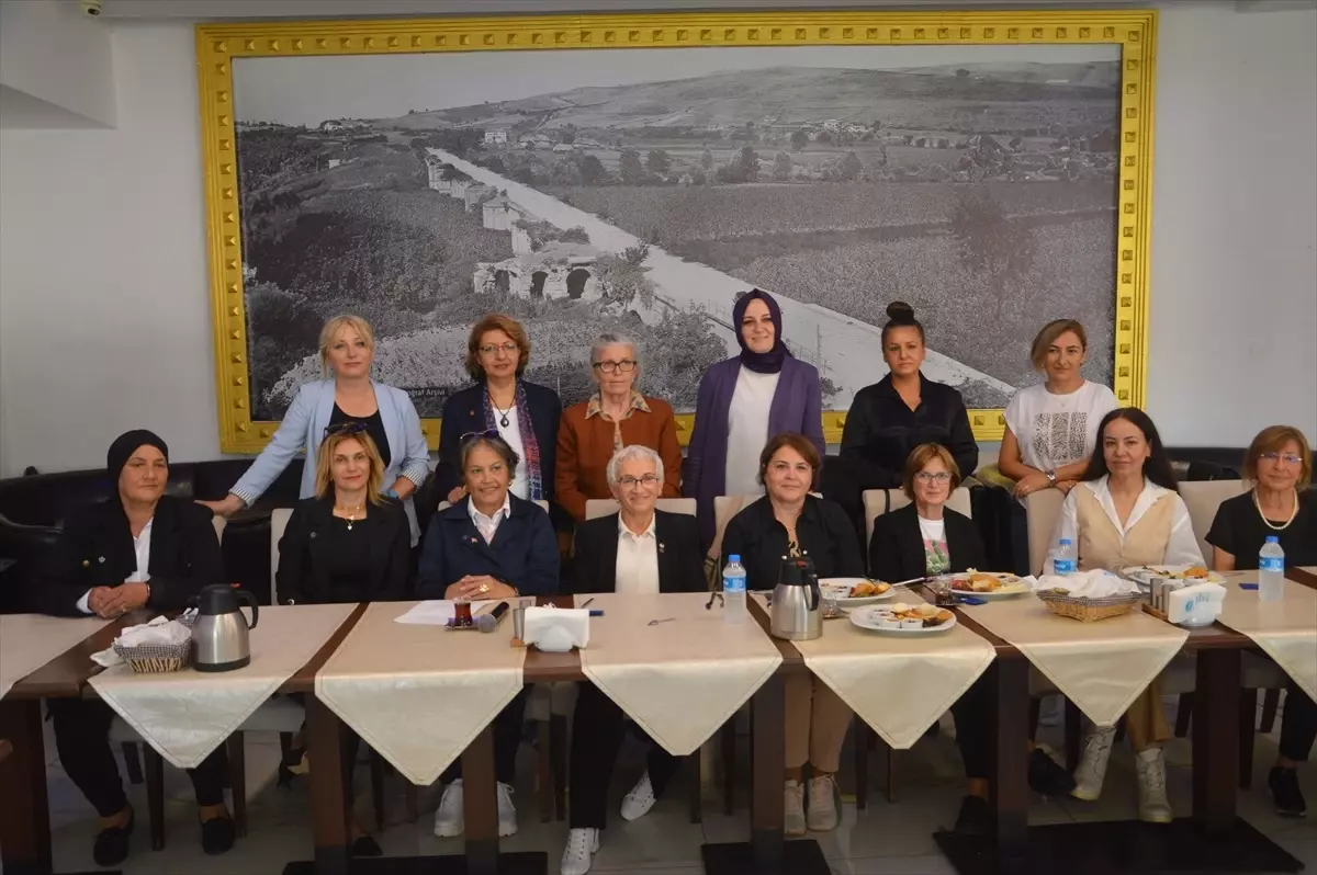 Türk Kadınlar Birliği Sakarya Şubesi Gelecek Dönem Projelerini Anlattı