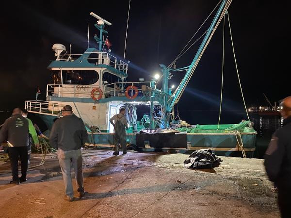 Samsun\'da Balıkçıların Ağına Erkek Cesedi Takıldı
