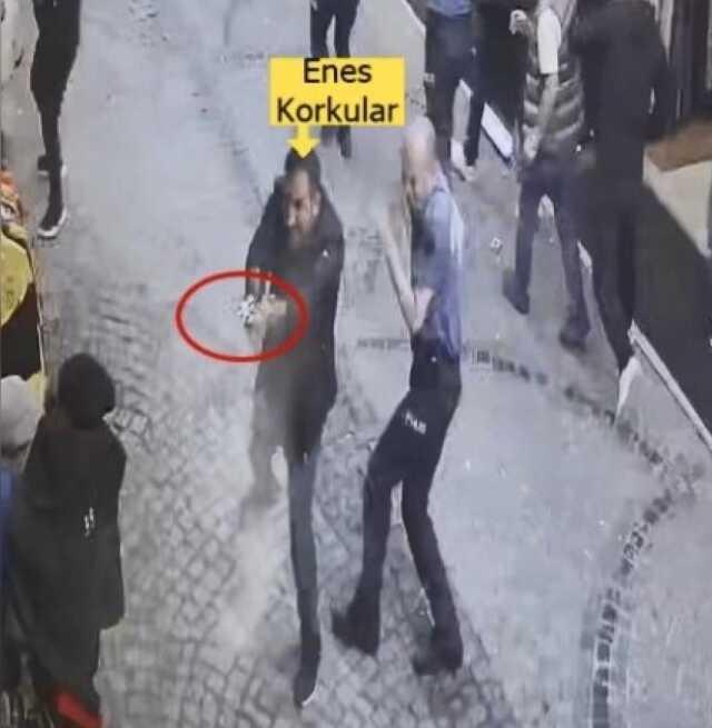 Beyazıt'taki çatışmada yoldan geçen Azerbaycanlı oyuncunun vurularak ölmesine ilişkin davada 2 sanığa tahliye