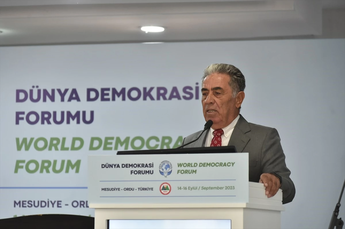 Dünya Demokrasi Forumu Türkiye\'nin 100. yılına armağan edildi