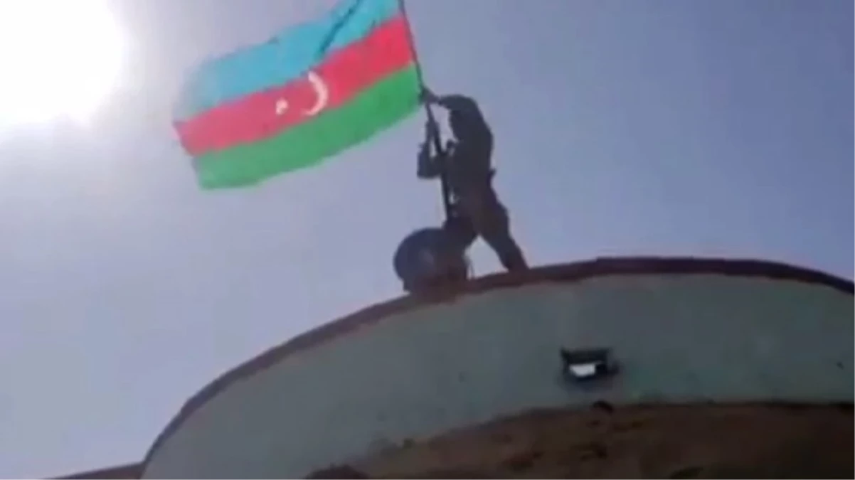 Hocalı\'da artık Azerbaycan Bayrağı dalgalanıyor