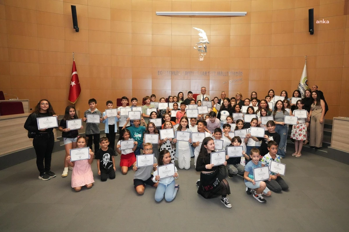 Gaziemir Belediyesi\'nden 110 Çocuğa STEM ve Robotik Kodlama Kursu