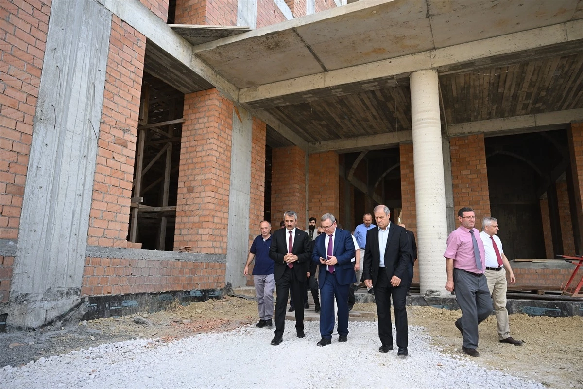 Trakya Üniversitesi Camisi İnşaatı Hakkında Bilgilendirme Toplantısı Yapıldı