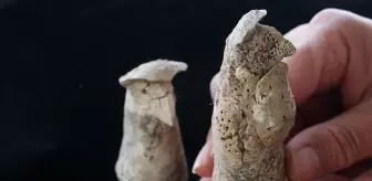 Ulucak Höyüğü'nde 5 bin 700 yıllık figürinler bulundu