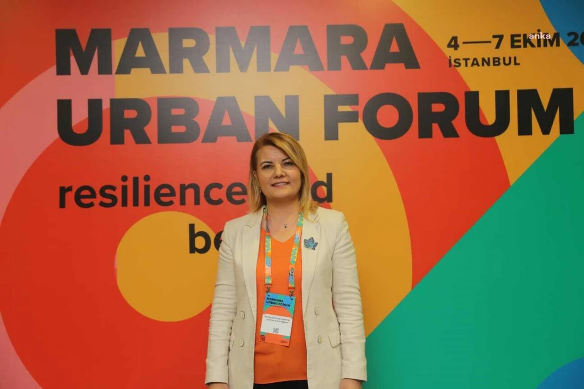 İzmit Belediye Başkanı Hürriyet, Maruf 2023\'te Kadın Liderliğinin Önemini Anlattı