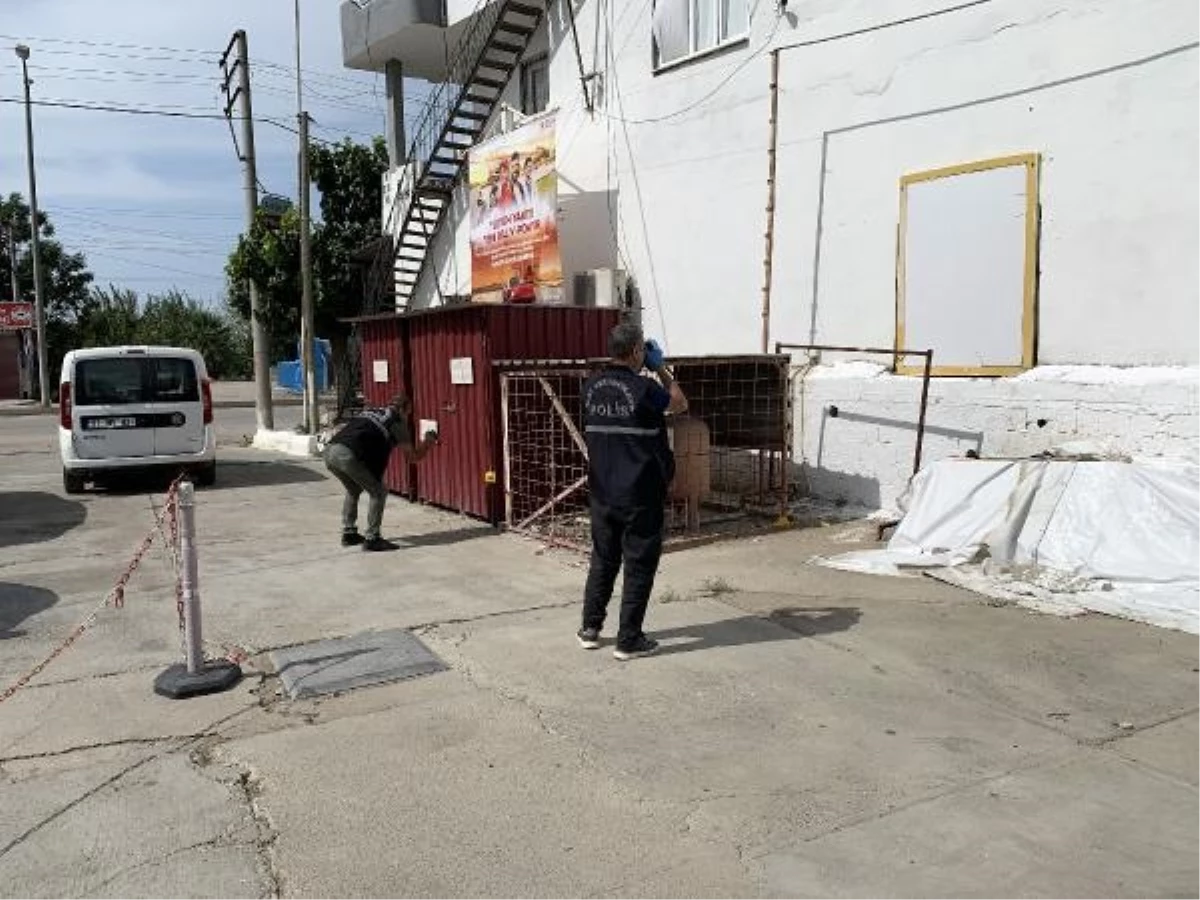 Adana\'da Kar Maskeli Şüpheli Akaryakıt İstasyonunda Çalışanı Vurdu