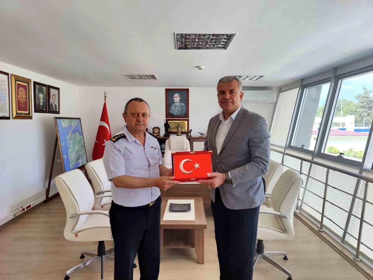 Karabiga Belediye Başkanı Ahmet Elbi, Çanakkale\'de ziyaretlerde bulundu