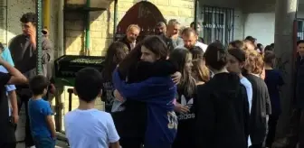 Gebze'de Minibüs Kazasında Hayatını Kaybeden Öğrenci Toprağa Verildi