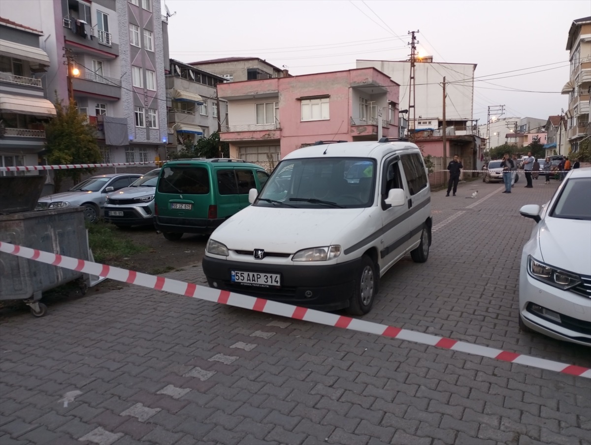 Samsun\'da hafif ticari araç çarptığı çocuk hayatını kaybetti