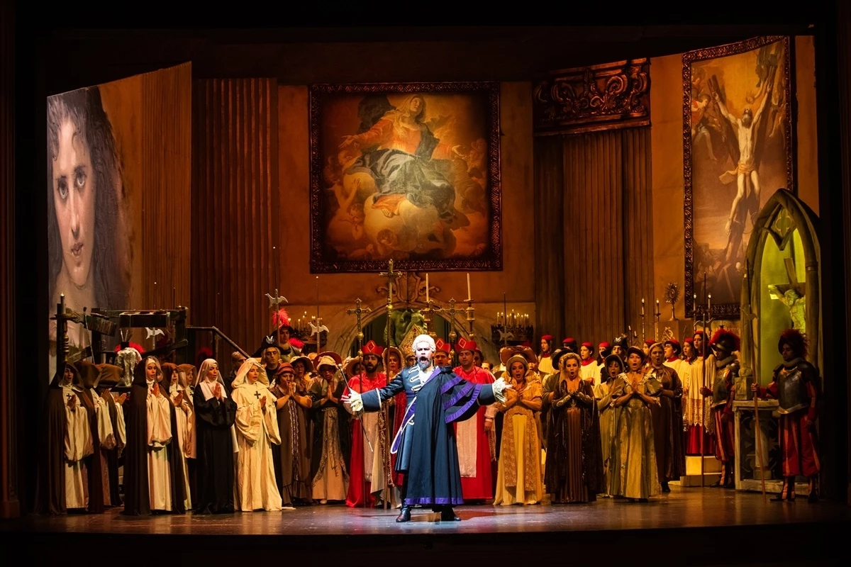 Ankara Devlet Opera ve Balesi\'nden Tosca Operası