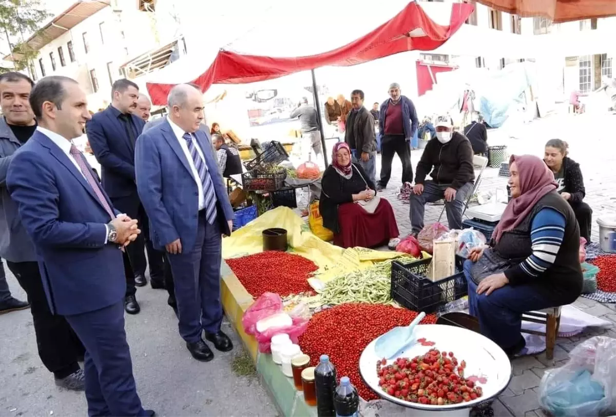 Çorum Valisi İskilip Semt Pazarını Ziyaret Etti