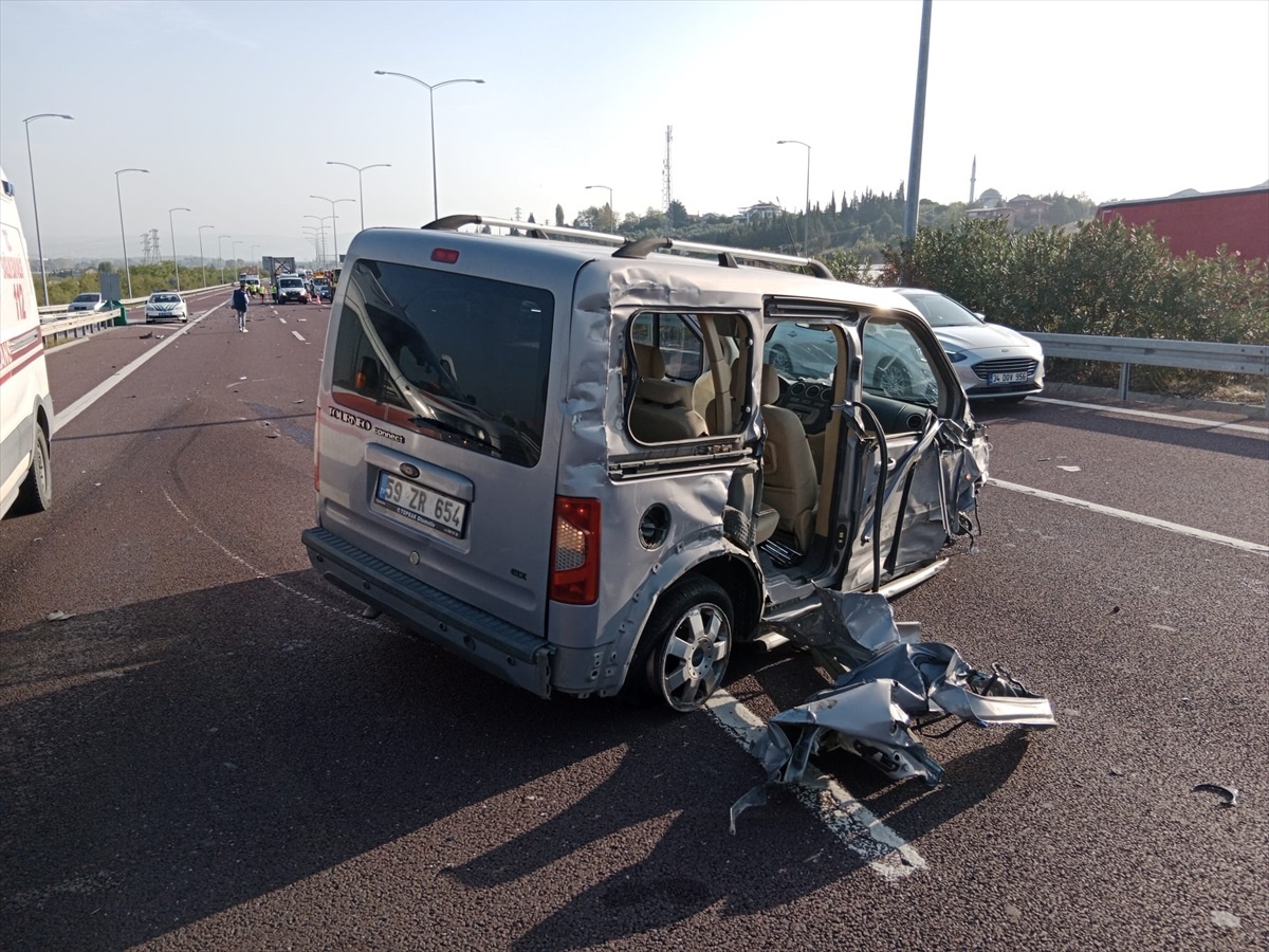 Yalova\'da trafik kazası: 2 kişi yaralandı