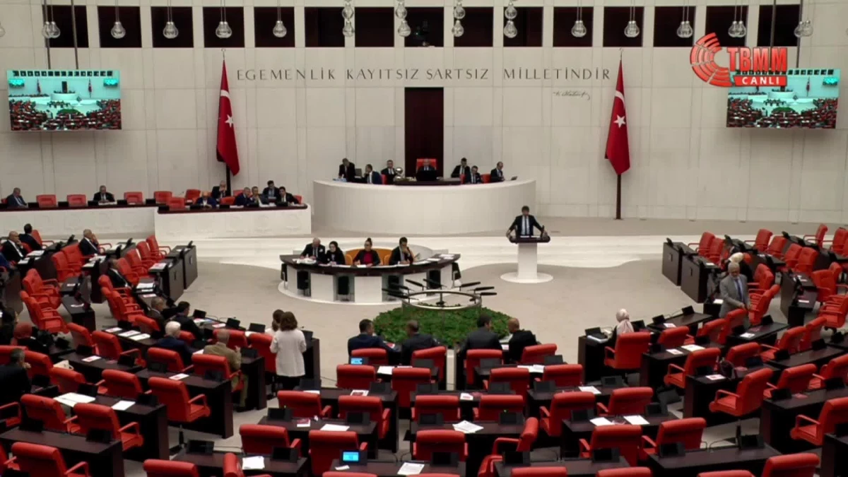 AKP ve MHP, Yeşil Sol Parti\'nin depremzedelerin sorunlarının araştırılması önerisini reddetti