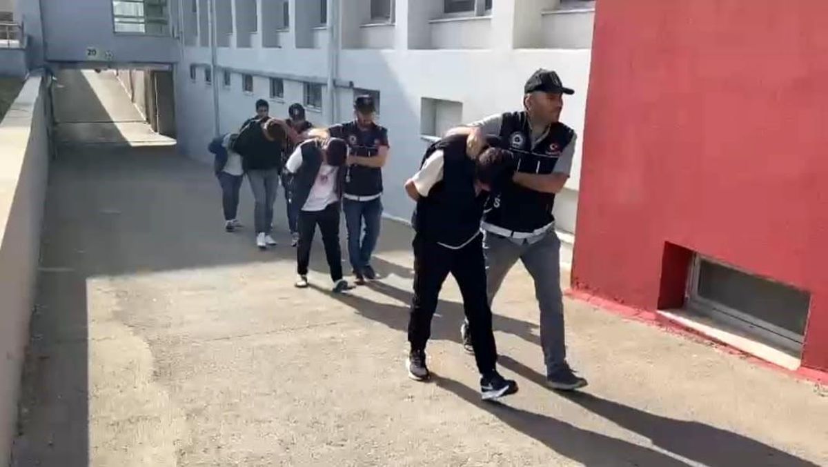 Adana\'da 3 Kilogram Sentetik Kannabinoid Ele Geçirildi