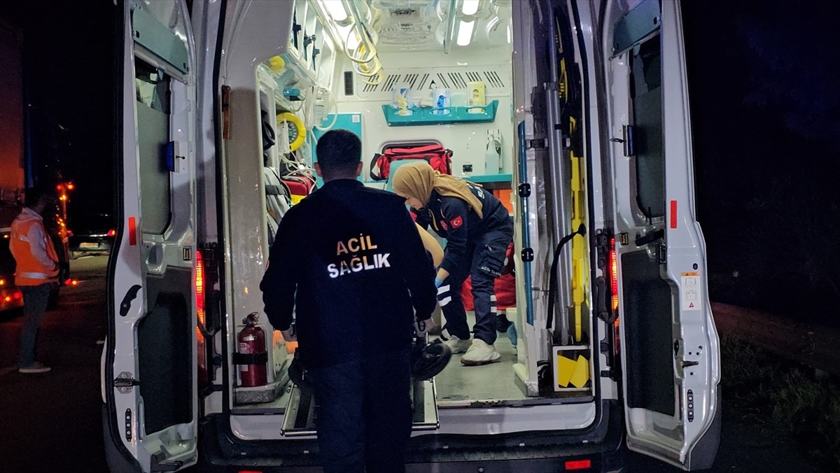 Anadolu Otoyolu\'nda zincirleme trafik kazası: 4 yaralı