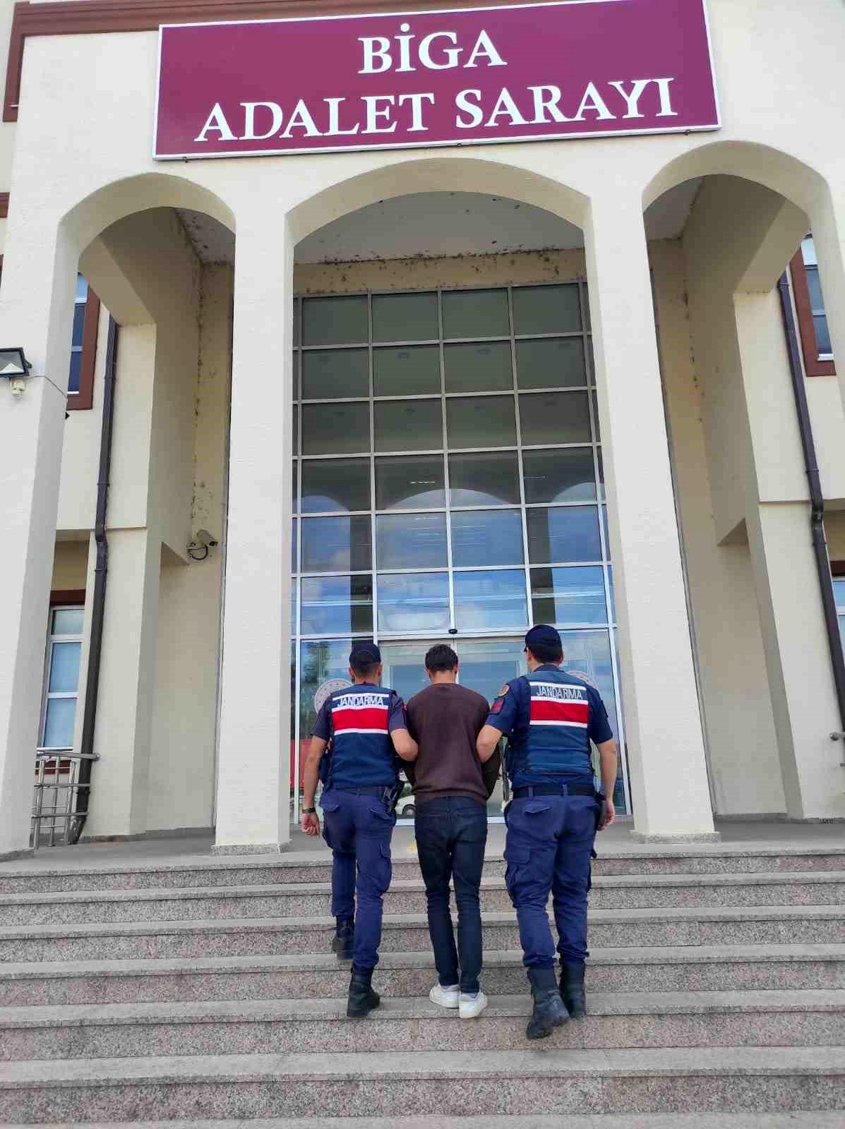 Çanakkale\'de Motosiklet Hırsızı Tutuklandı