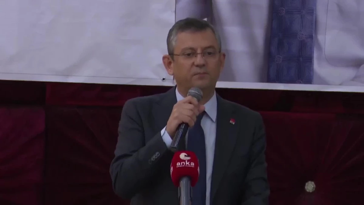 CHP Diyarbakır İl Kongresi... Özgür Özel: "Birileri Onun Yolu, Bunun Yolu Diyarbakır\'dan Geçer Diyor.