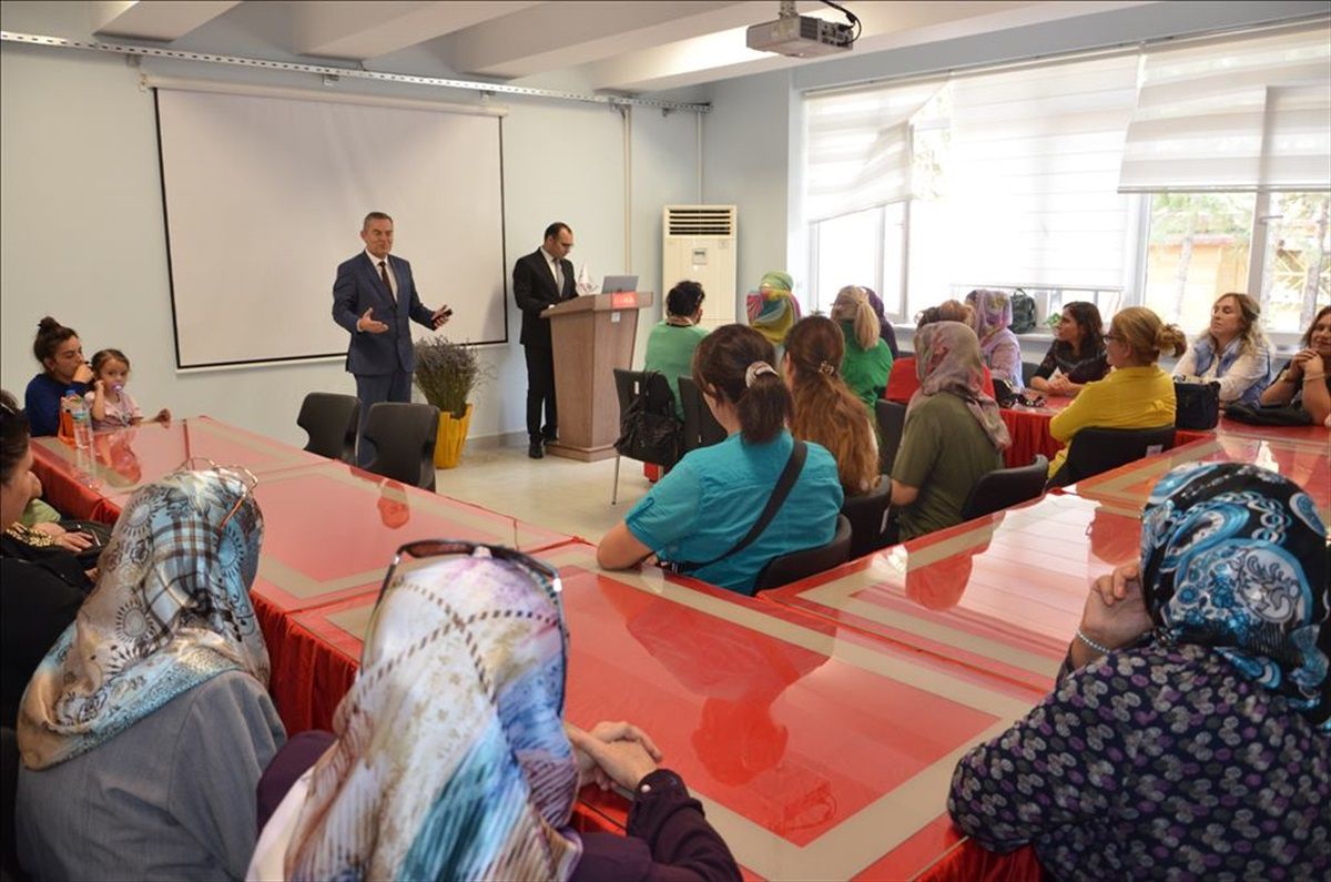 Edirne\'de Girişimci Kadınlara Finansal Okuryazarlık Eğitimi Verildi