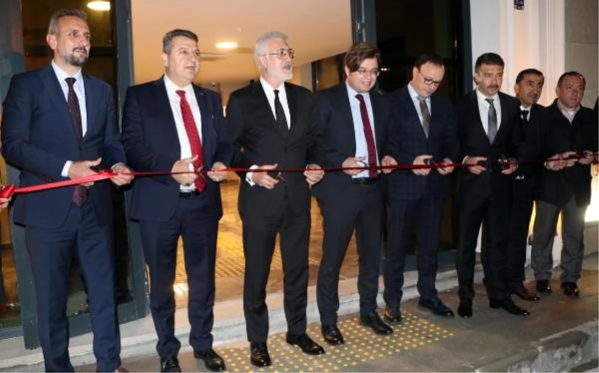 Erzurum Devlet Tiyatrosu Yeni Salonunu Açtı